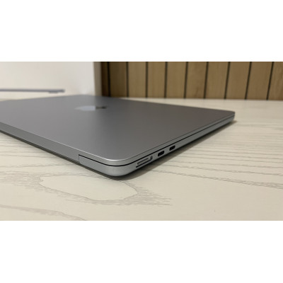 MacBook AIR Égkék 13,6 M4 CHIP! 16GB/256GB SSD. Magyar Bill! 2028 Április 28-ig Magyar garancia!